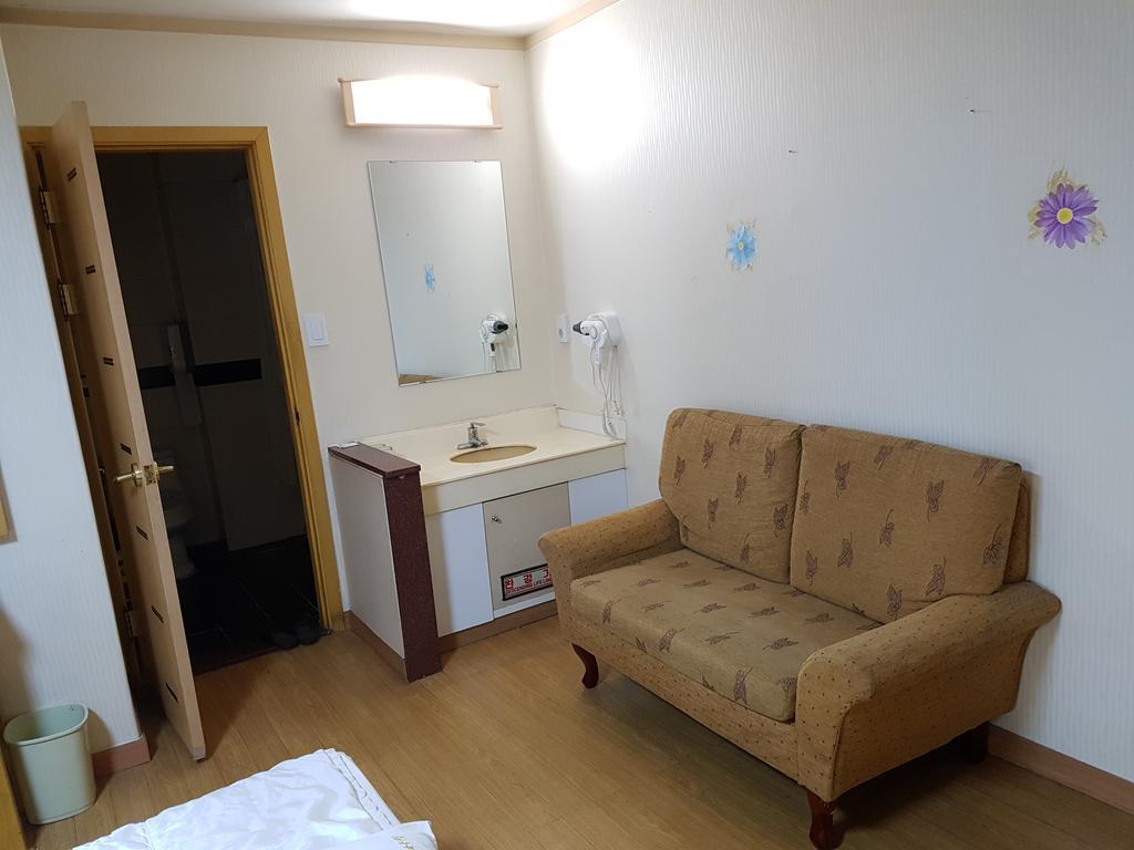New Boolim Tourist Hotel Seoul Rum bild