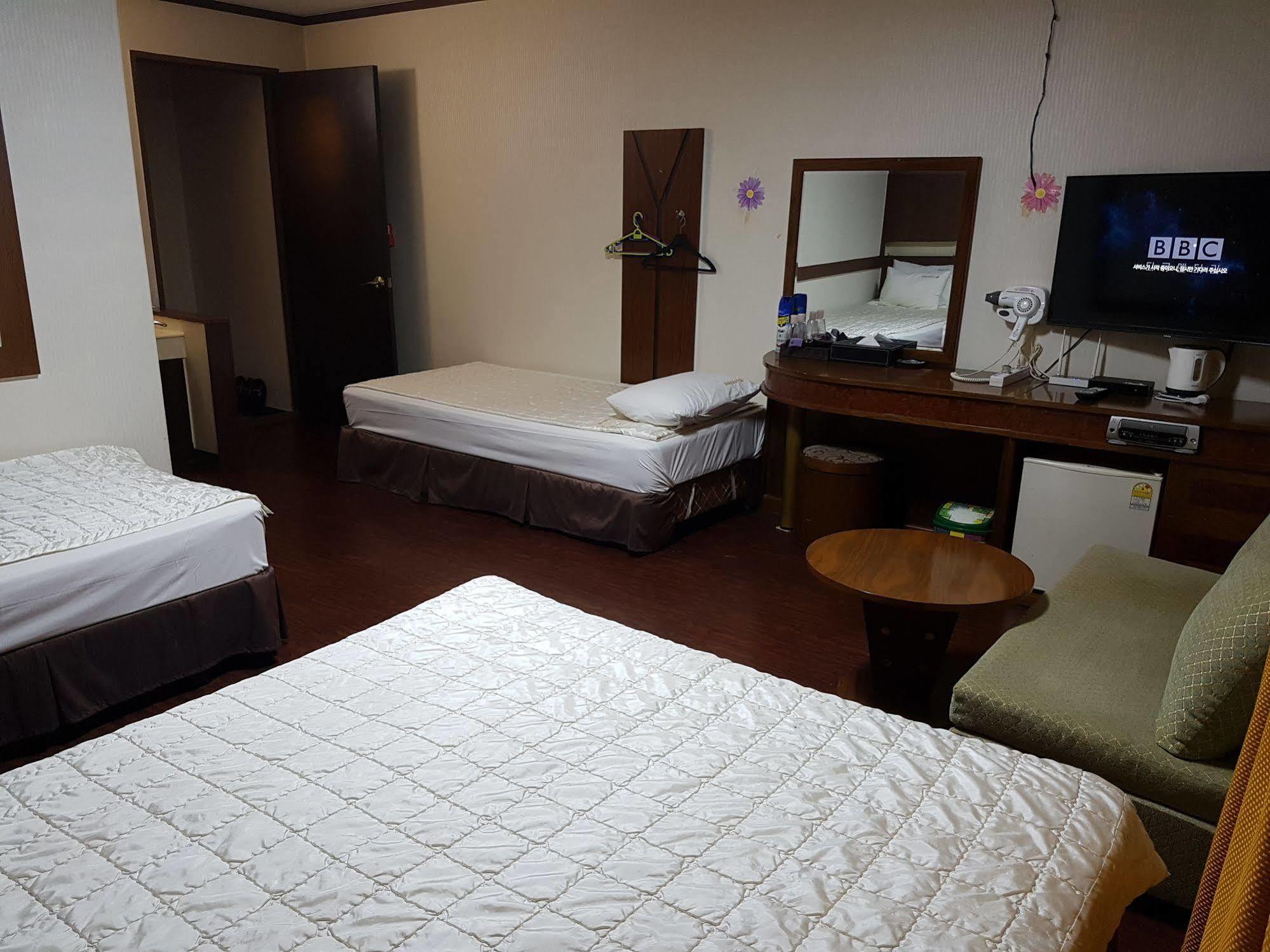New Boolim Tourist Hotel Seoul Exteriör bild